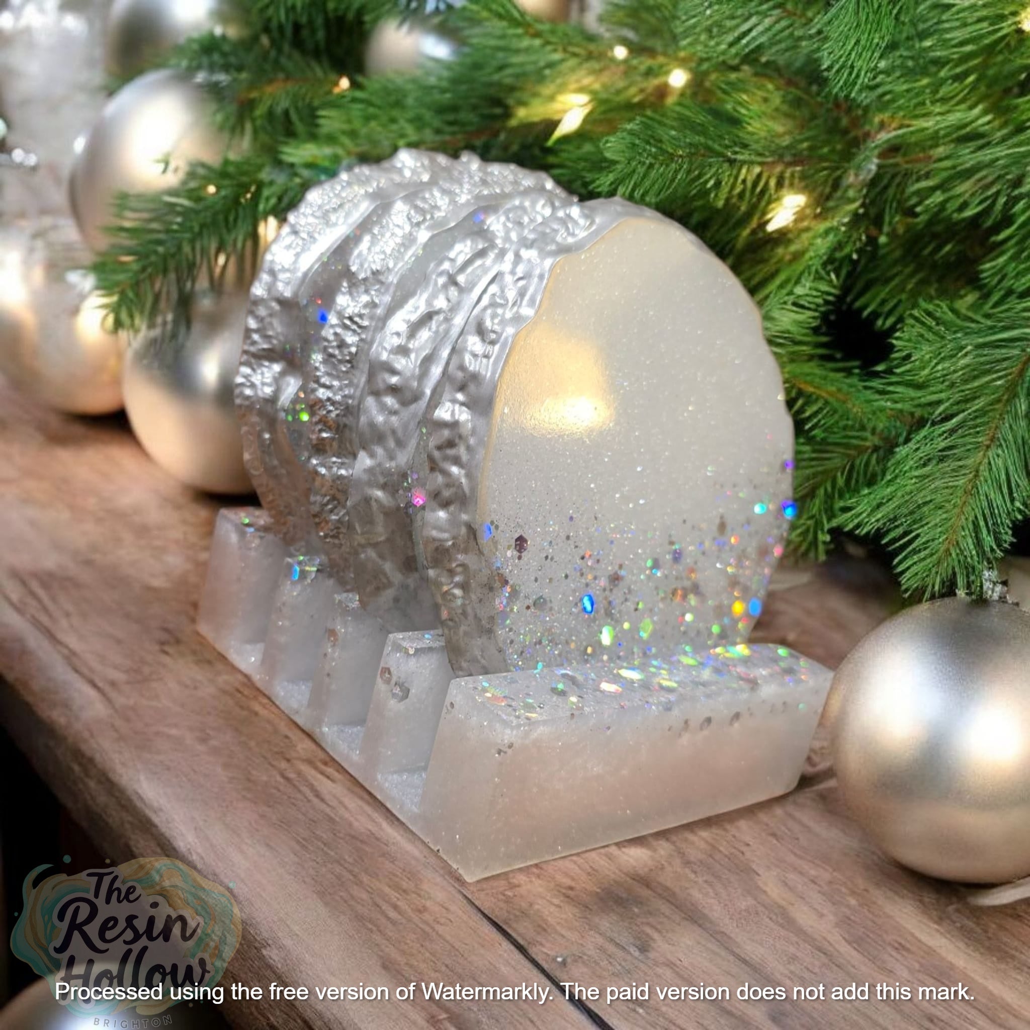 Christmas Glitter Resin Agate Coaster Set – 4pcs with Holder, Silver Edging, Heatproof, Gift Ready