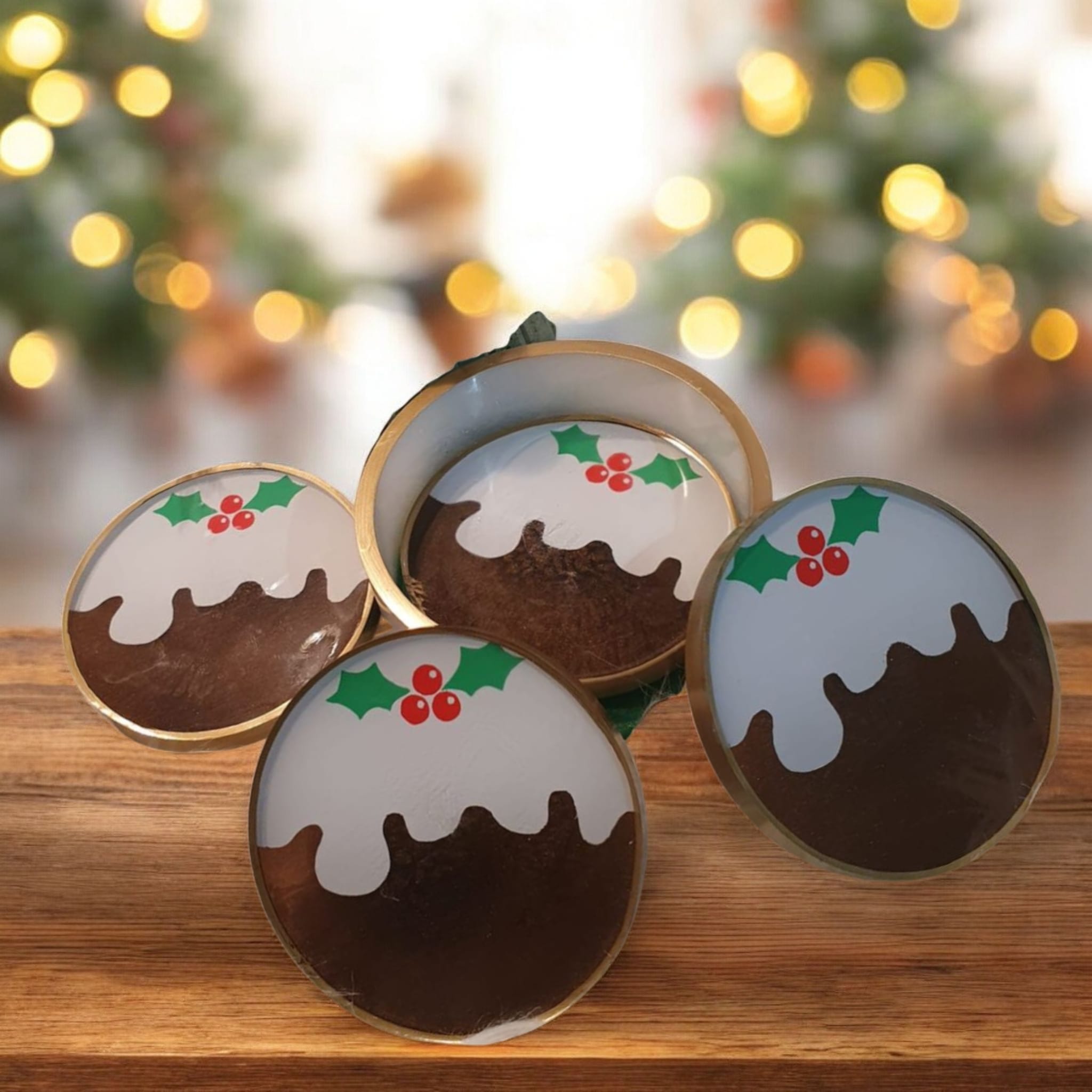 Christmas Pudding Resin Coaster Set – 4 Heatproof Coasters with Holder, Cute Festive Home Gift, Home Decor, Stocking Stuffer