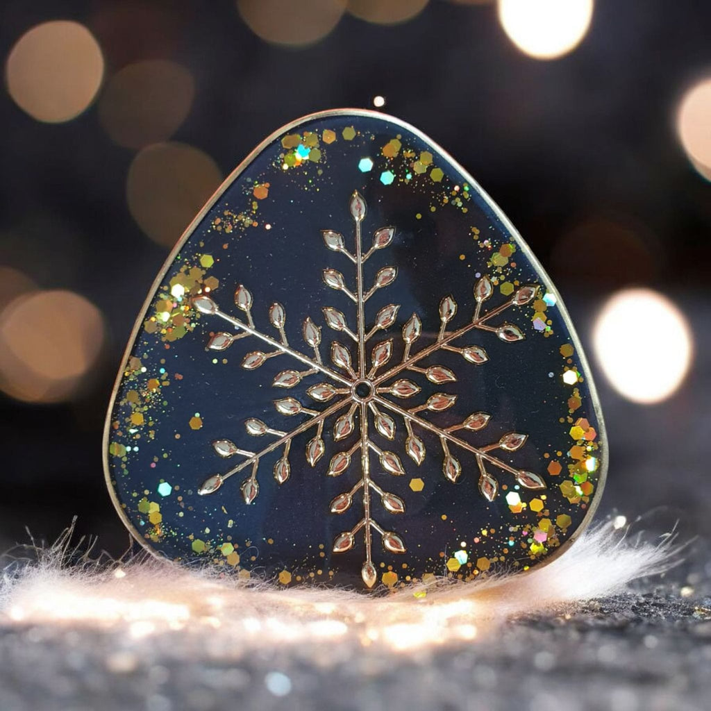 Christmas Resin Coaster Set – 4 Snowflake Designs, Heatproof Handmade Gift, Festive Home Decor