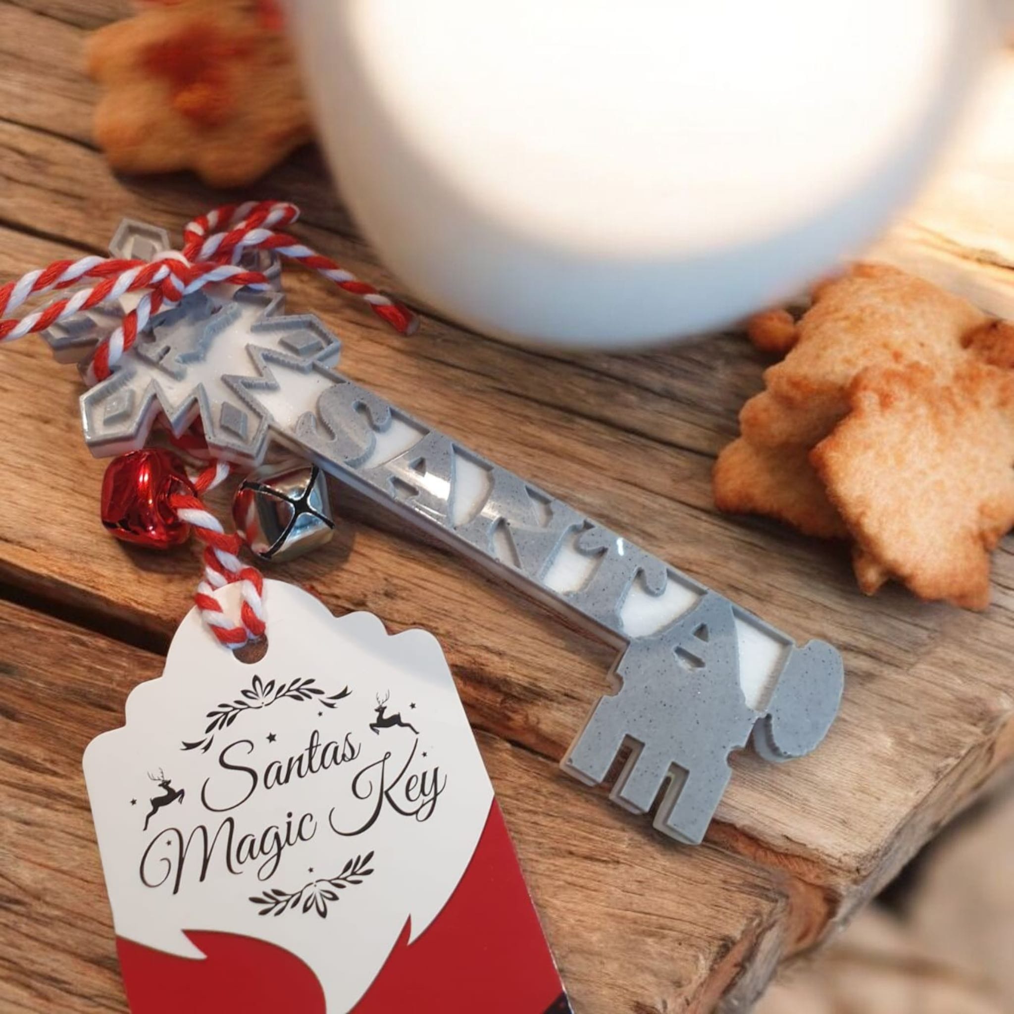 Personalised Santa Key for Kids – Resin Christmas Eve Key with Bells & Tag, Magical Stocking Gift, Holiday Gift
