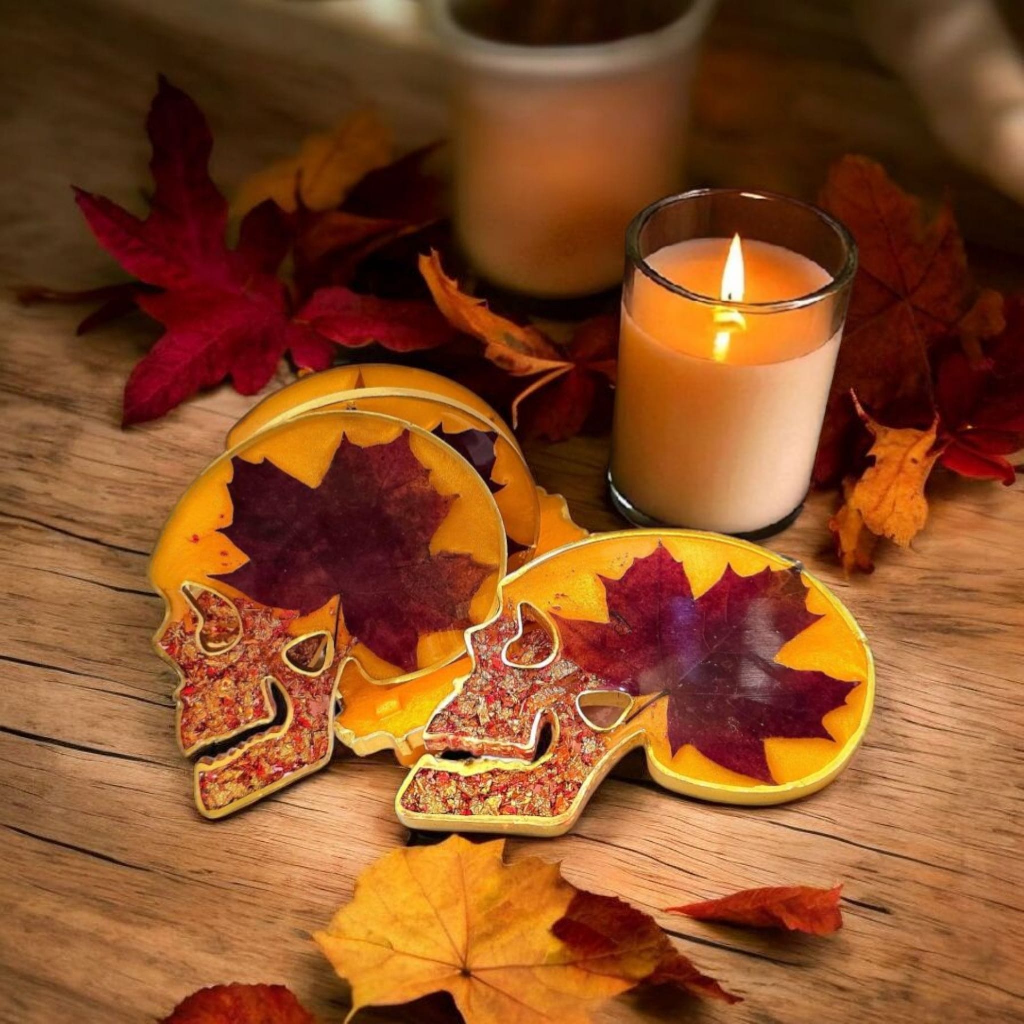 Skull Resin Coaster Set – Real Dried Maple Leafs, Gold Flakes, Autumn Gothic Home Decor