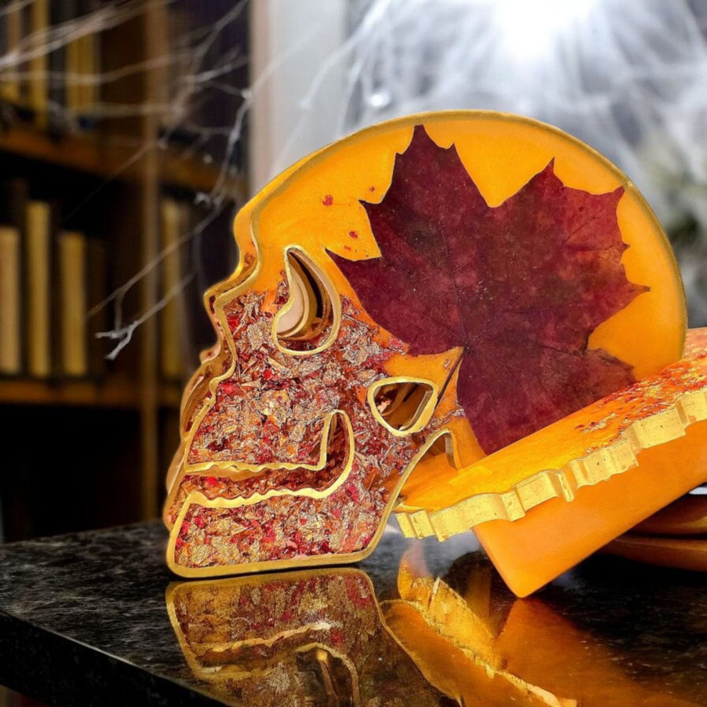 Skull Resin Coaster Set – Real Dried Maple Leafs, Gold Flakes, Autumn Gothic Home Decor