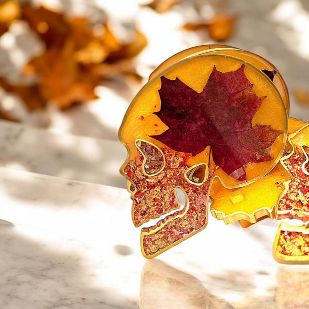 Skull Resin Coaster Set – Real Dried Maple Leafs, Gold Flakes, Autumn Gothic Home Decor